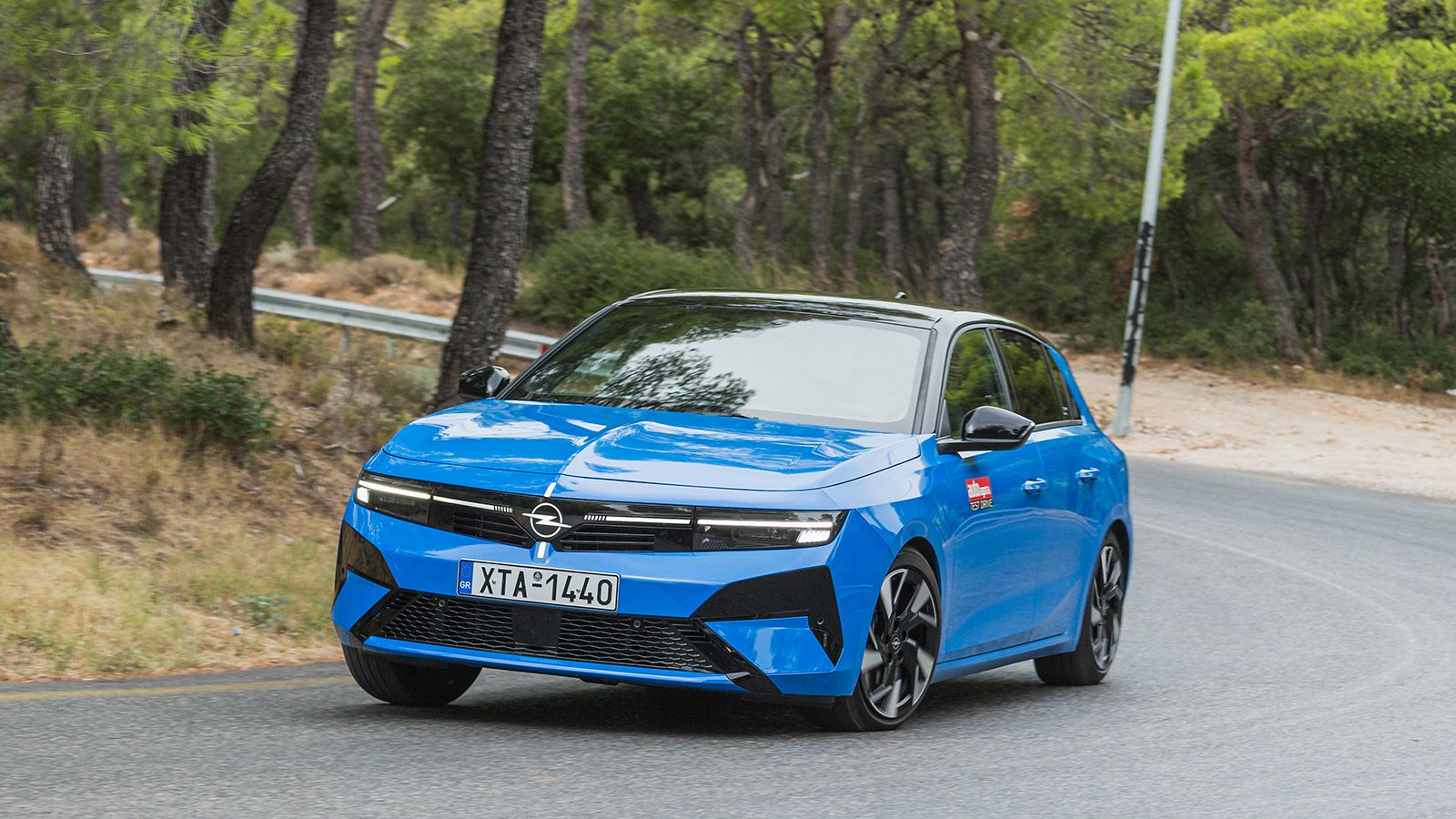 Opel Astra. Τι βαθμό παίρνει σε κατανάλωση, χώρους, επιδόσεις, εγγυήσεις.